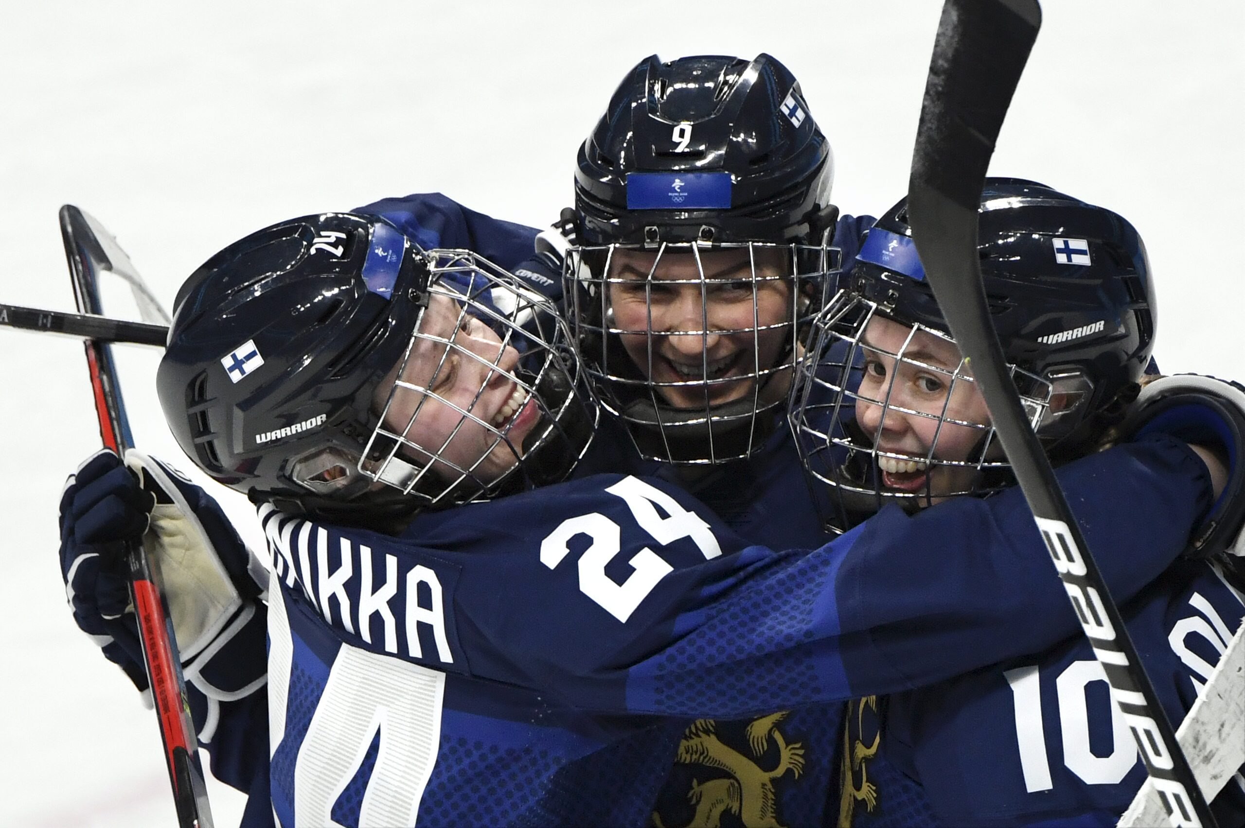 Se on siinä! – Naisleijonille upeasti olympiapronssia, Sveitsi kukistui 4–0  