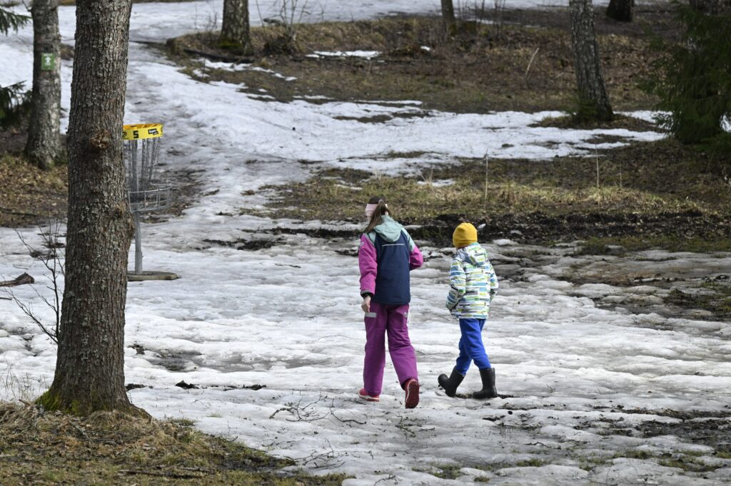 Etelä- Ja Itä-Suomeen Takatalvi – Luvassa Jopa 20 Senttiä Lunta ...